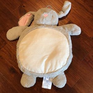 Bunny play mat